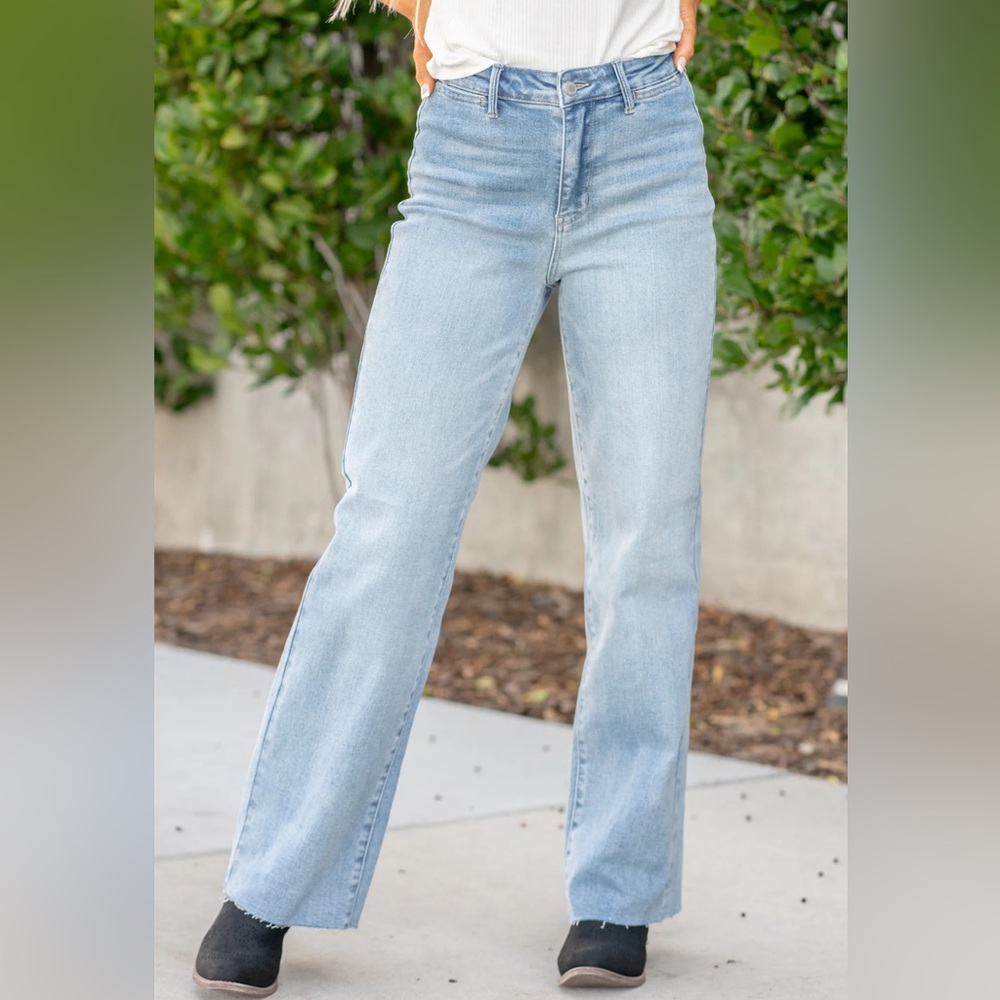 *JUDY BLUE* Size 11/30 Wide Leg Hi-rise Jeans